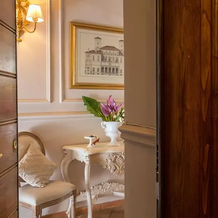 Trevi Ab Aeterno - Amazing View Of The Trevi Fountain Apartment Rome Exterior photo