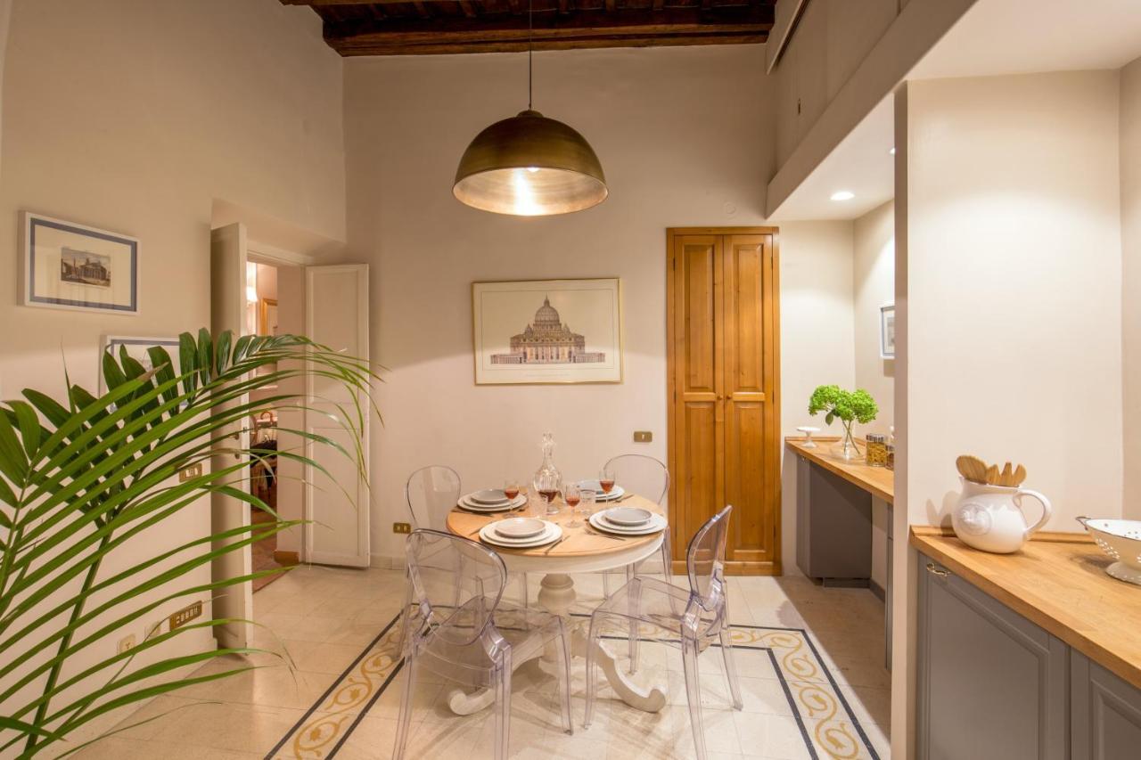 Trevi Ab Aeterno - Amazing View Of The Trevi Fountain Apartment